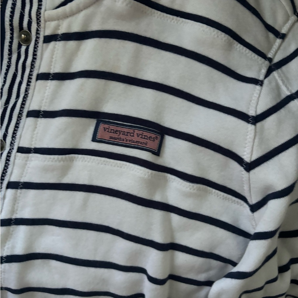 Vineyard vines U.S.A. shep shirt.